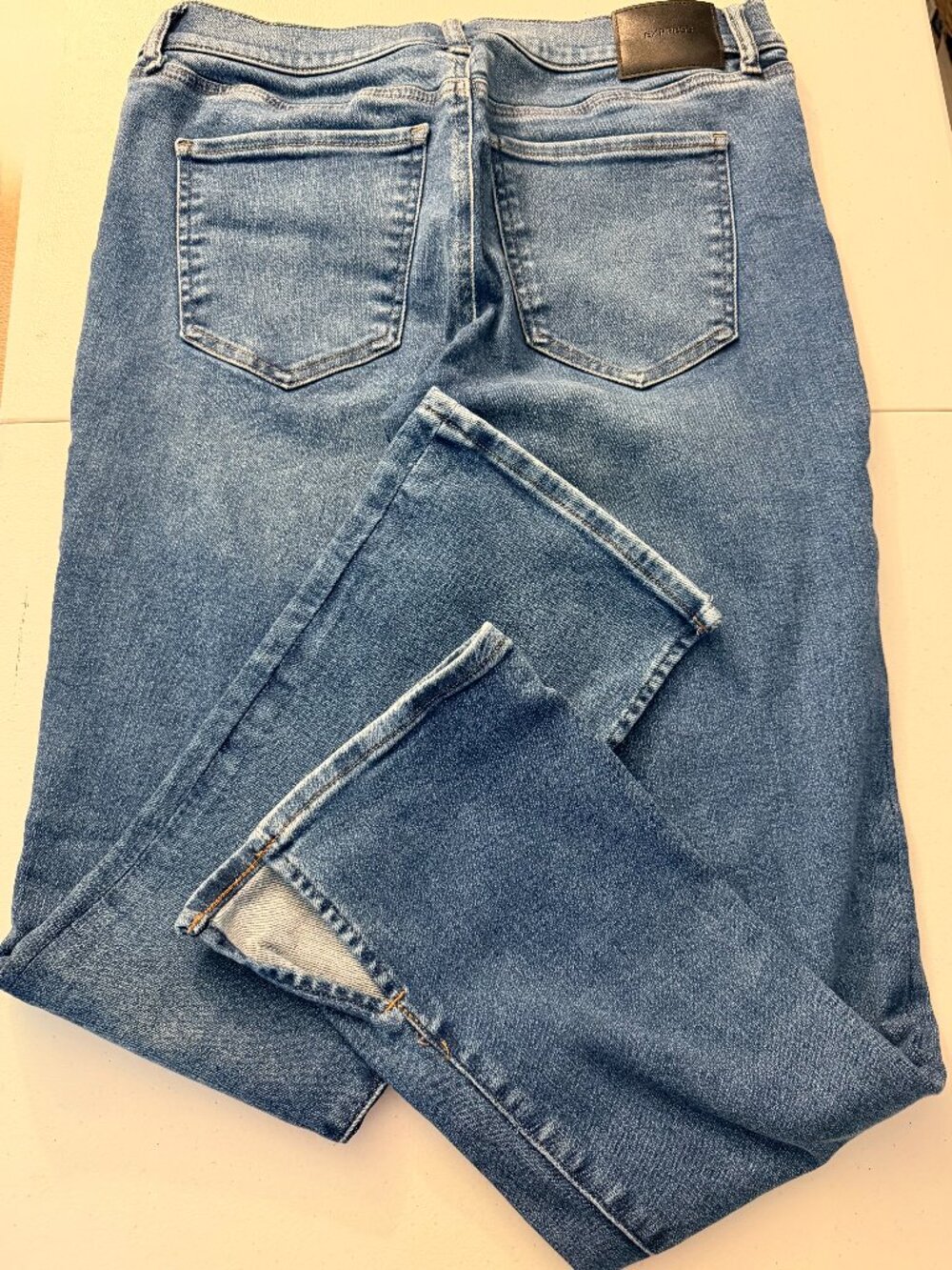 Express Jeans - Size 12 Short - Lots of stretch
